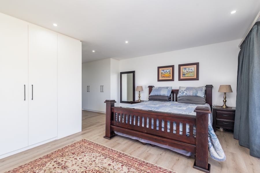 4 Bedroom Property for Sale in Baron View Western Cape